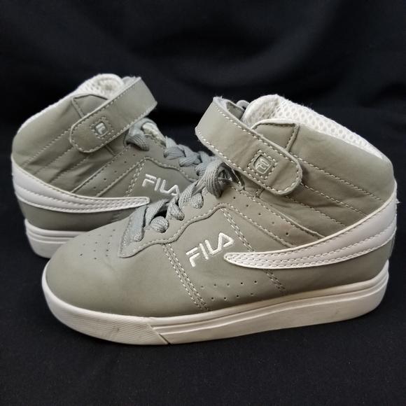 FILA BOYS/GIRLS GRAY HIGH TOP SNEAKERS SIZE - 12 - Picture 4 of 12